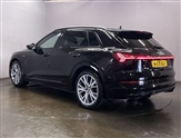 Audi e-tron Image 6