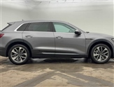 Audi e-tron Image 2