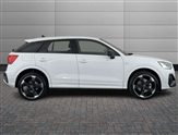 Audi Q2 Image 6