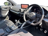 Audi Q2 Image 6