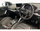 Audi Q2 Image 6