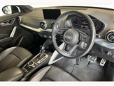 Audi Q2 Image 6