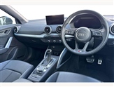 Audi Q2 Image 6