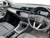 Audi Q3 Image 6