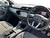 Audi Q3 Image 6