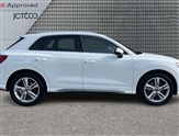 Audi Q3 Image 4