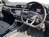Audi Q3 Image 6