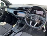 Audi Q3 Image 6