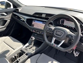 Audi Q3 Image 6