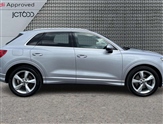 Audi Q3 Image 4