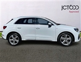 Audi Q3 Image 4