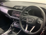 Audi Q3 Image 6