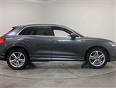 Audi Q3 Image 4