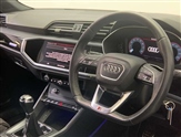 Audi Q3 Image 6