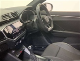 Audi Q3 Image 2