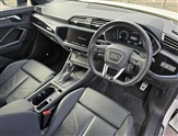Audi Q3 Image 6