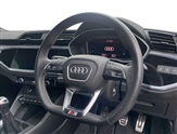 Audi Q3 Image 6