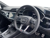 Audi Q3 Image 6