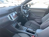 Audi Q3 Image 2