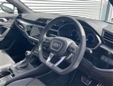 Audi Q3 Image 6