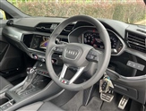 Audi Q3 Image 6