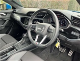 Audi Q3 Image 6