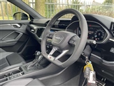 Audi Q3 Image 6