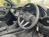 Audi Q3 Image 6