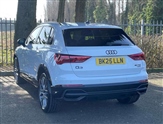 Audi Q3 Image 3