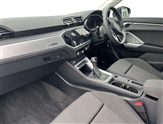 Audi Q3 Image 3