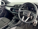 Audi Q3 Image 6