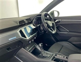 Audi Q3 Image 2