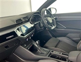 Audi Q3 Image 2