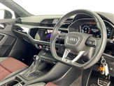 Audi Q3 Image 6