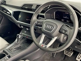 Audi Q3 Image 6