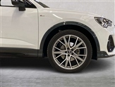 Audi Q3 Image 6