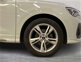 Audi Q3 Image 6