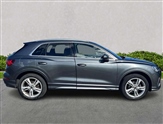 Audi Q3 Image 3