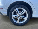 Audi Q3 Image 6