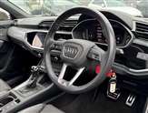 Audi Q3 Image 6