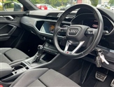 Audi Q3 Image 6