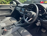 Audi Q3 Image 6