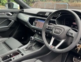 Audi Q3 Image 6