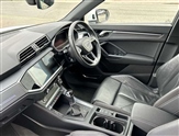 Audi Q3 Image 2
