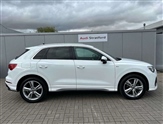 Audi Q3 Image 4