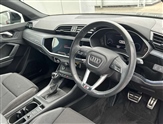 Audi Q3 Image 6