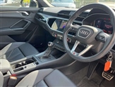 Audi Q3 Image 6