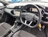 Audi Q3 Image 6