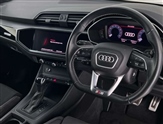 Audi Q3 Image 6