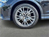 Audi Q3 Image 6